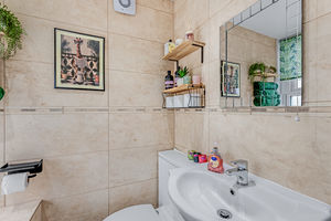 Photo 23- click for photo gallery